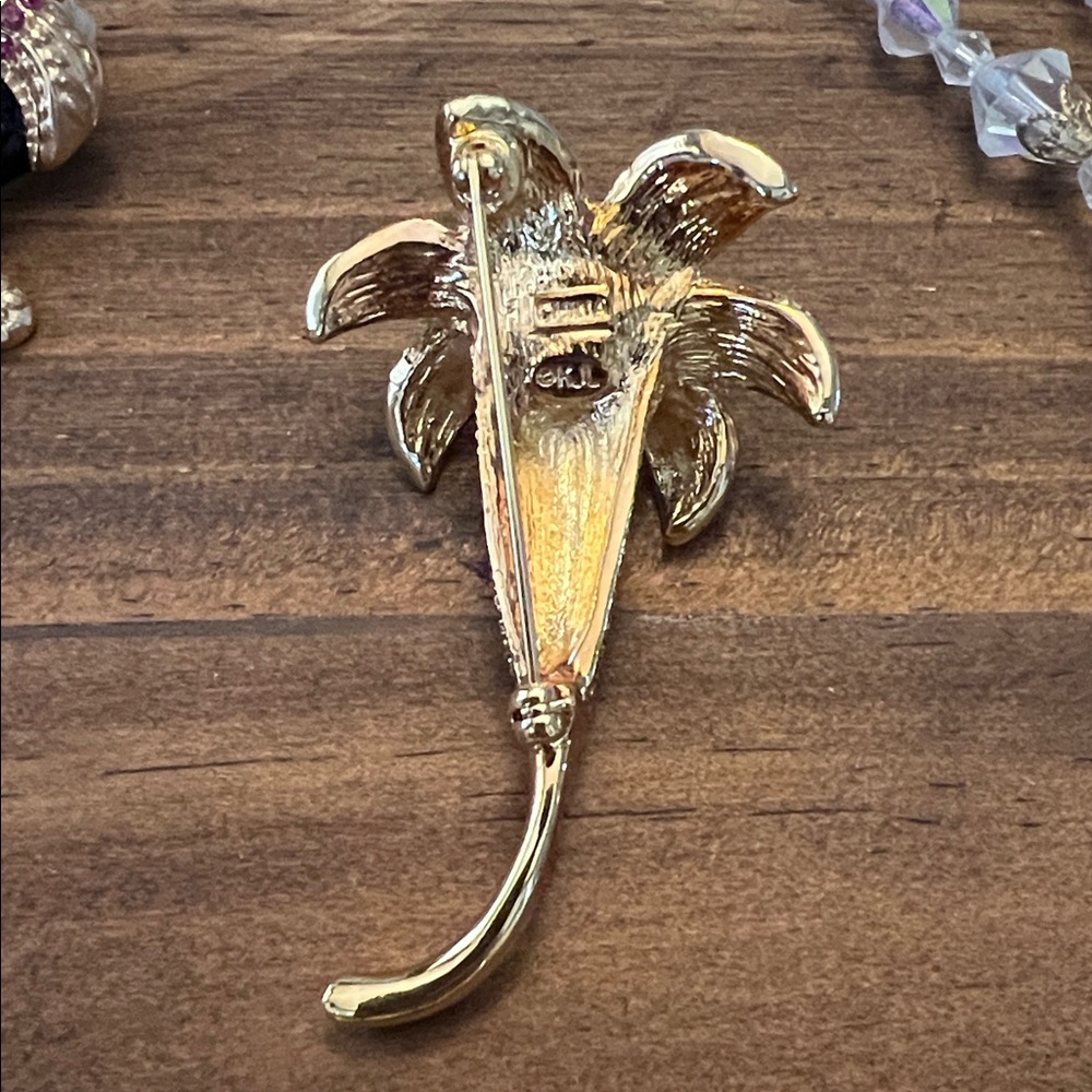 VTG~KJL Iris Brooch gold tone encrusted - Picture 2 of 2